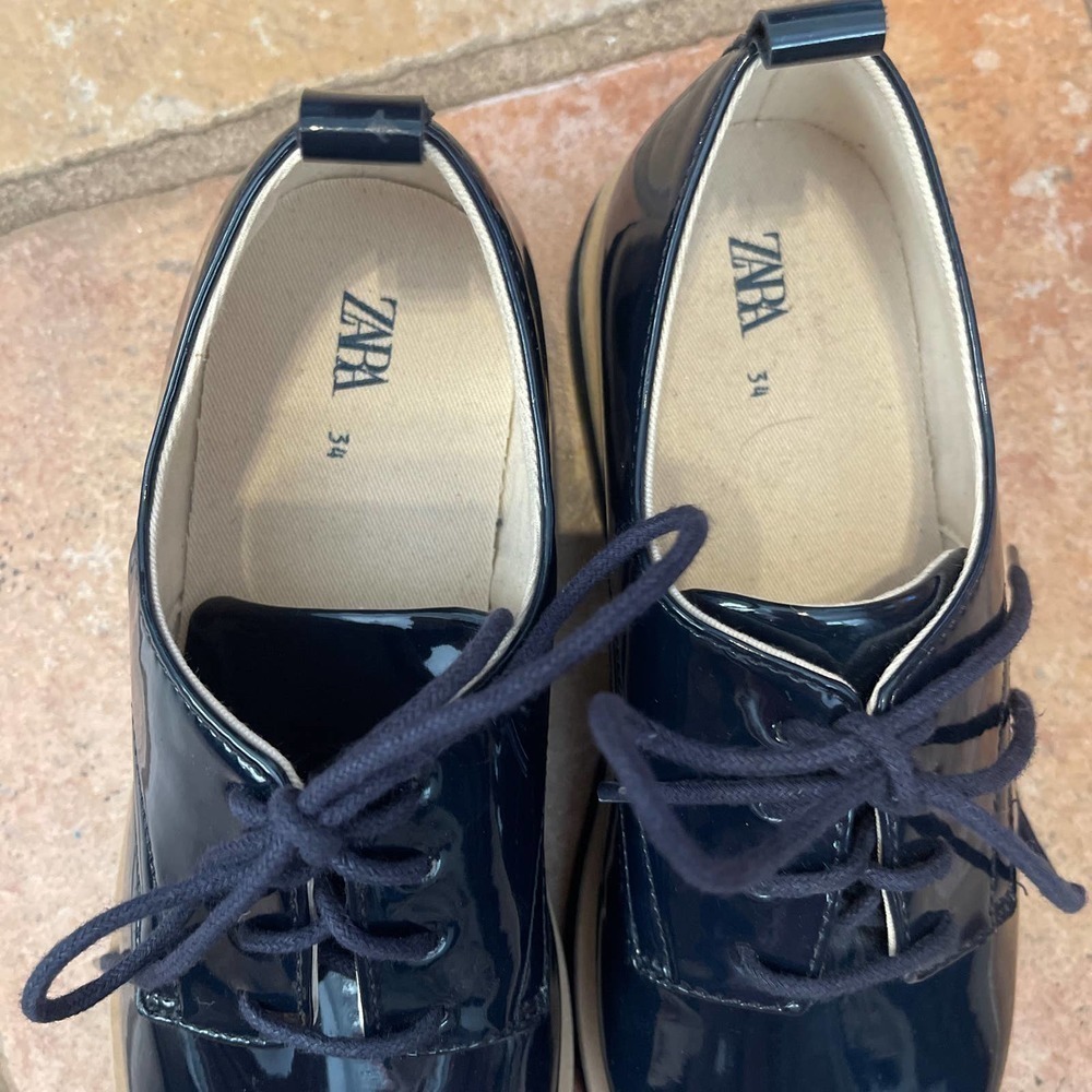Zara Kids patent leather lace up shoe - Picture 2 of 7